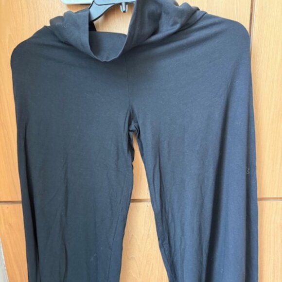 NWOT Fresh Laundry Black Wide Leg Stretchy Pants with Foldover Waist - Size M - Picture 3 of 3